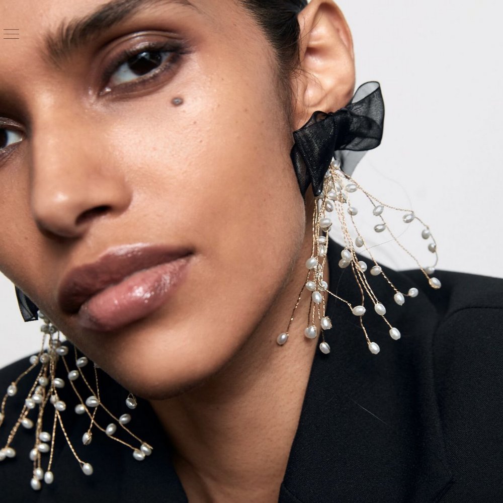 **SALE** NWT ZARA PEARL Black BOW EARRING Gold Wire Ethereal SOLD OUT!